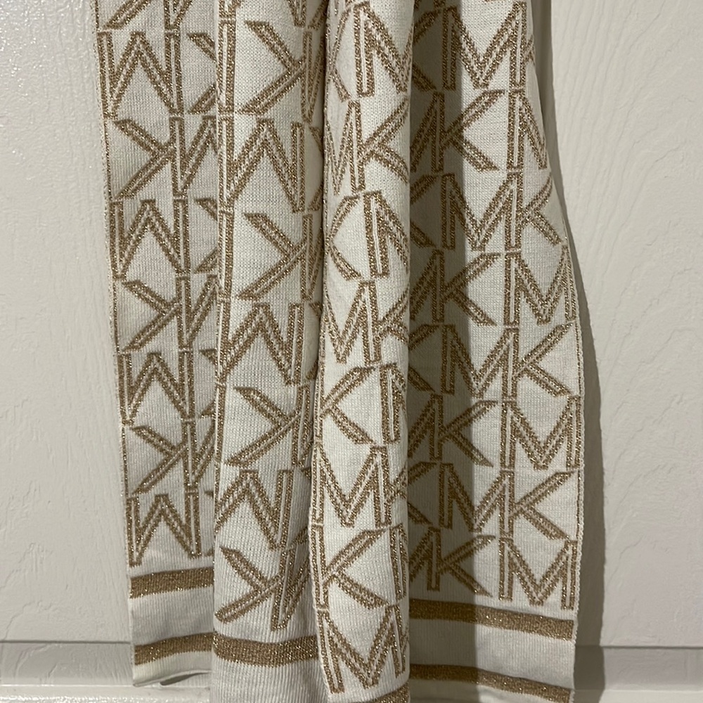 Michael kors scarf